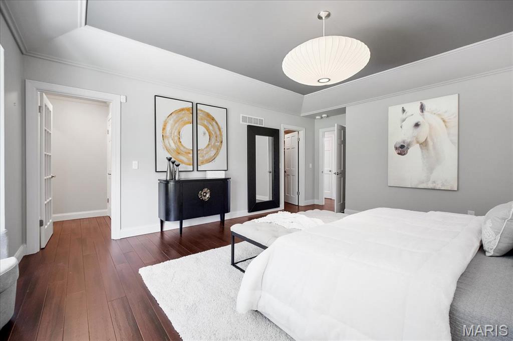 Meadowbrook Country Club Estates - Residential