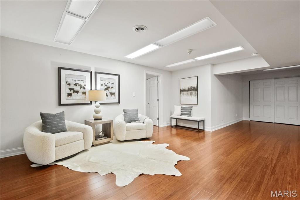 Meadowbrook Country Club Estates - Residential