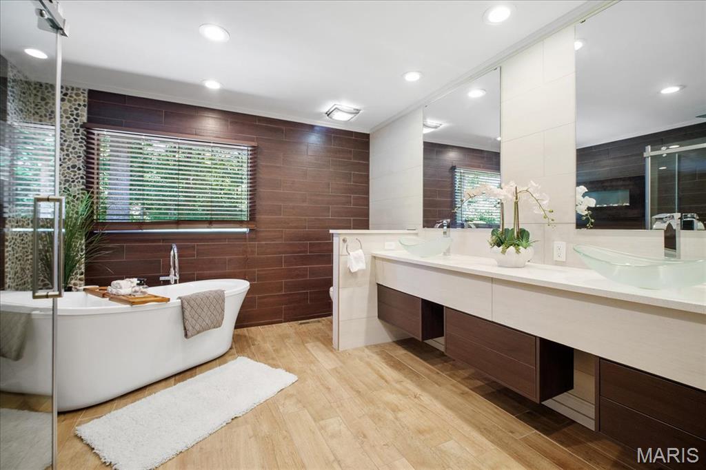 Meadowbrook Country Club Estates - Residential