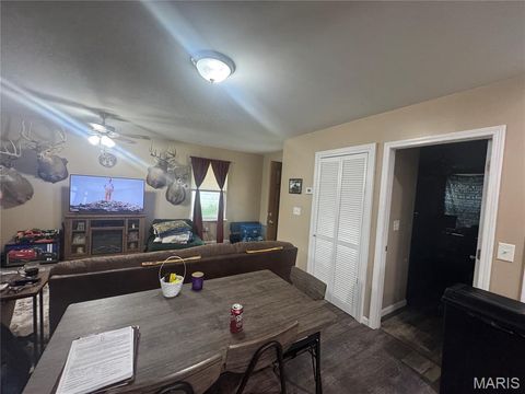 Tiny photo for 904 N 5th Street, Elsberry, MO 63343 (MLS # 25065729)