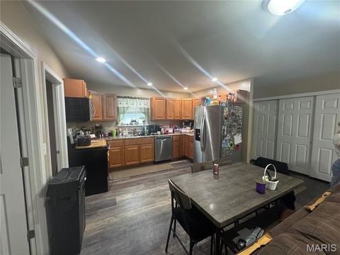 Tiny photo for 904 N 5th Street, Elsberry, MO 63343 (MLS # 25065729)