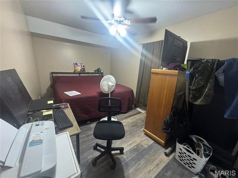 Tiny photo for 904 N 5th Street, Elsberry, MO 63343 (MLS # 25065729)