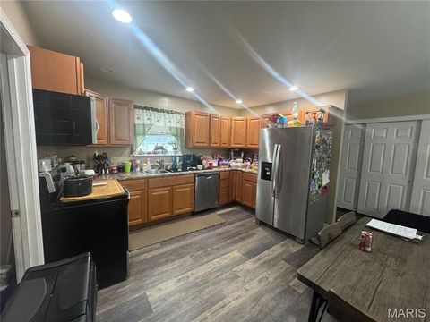 Tiny photo for 904 N 5th Street, Elsberry, MO 63343 (MLS # 25065729)