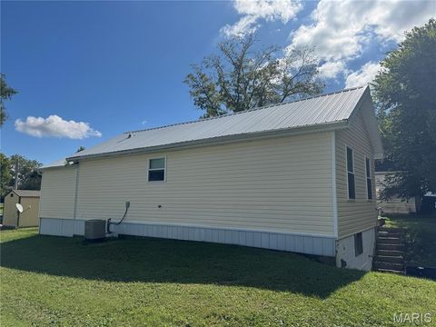Tiny photo for 904 N 5th Street, Elsberry, MO 63343 (MLS # 25065729)