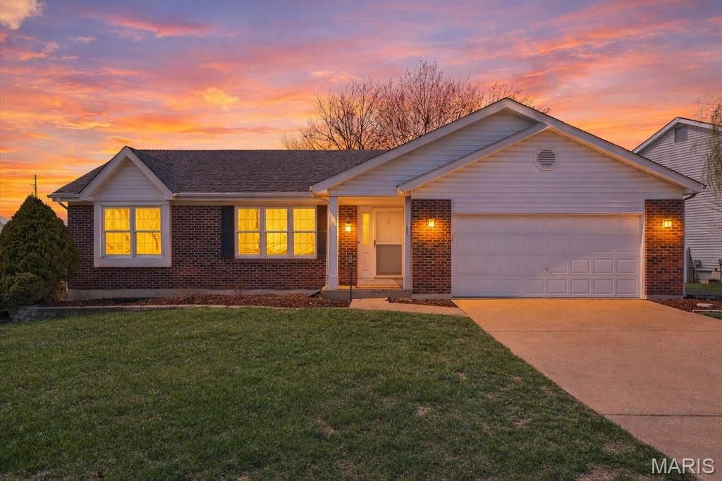 Photo of 3027 Almond Tree Drive, St Peters, MO 63376 (MLS # 26014002)