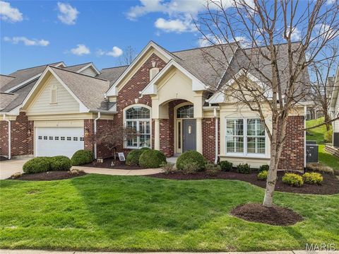 Photo of 61 Picardy Hill Drive, Chesterfield, MO 63017 (MLS # 25076310)