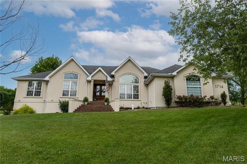 Tiny photo for 1714 Greenbrier Street, Cape Girardeau, MO 63701 (MLS # 26029983)