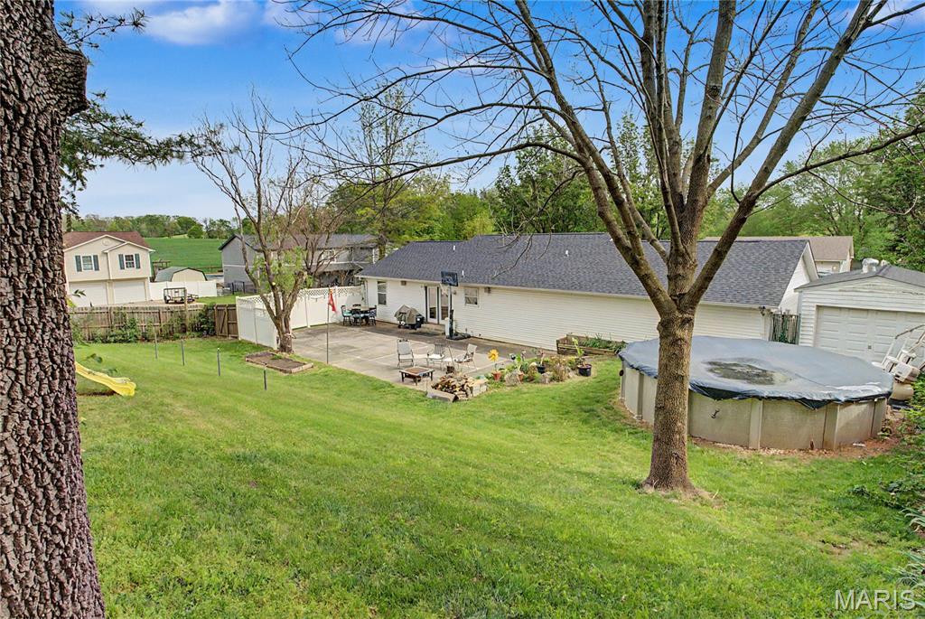 Hillcrest Manor - Residential