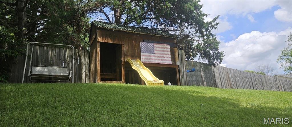 Hillcrest Manor - Residential