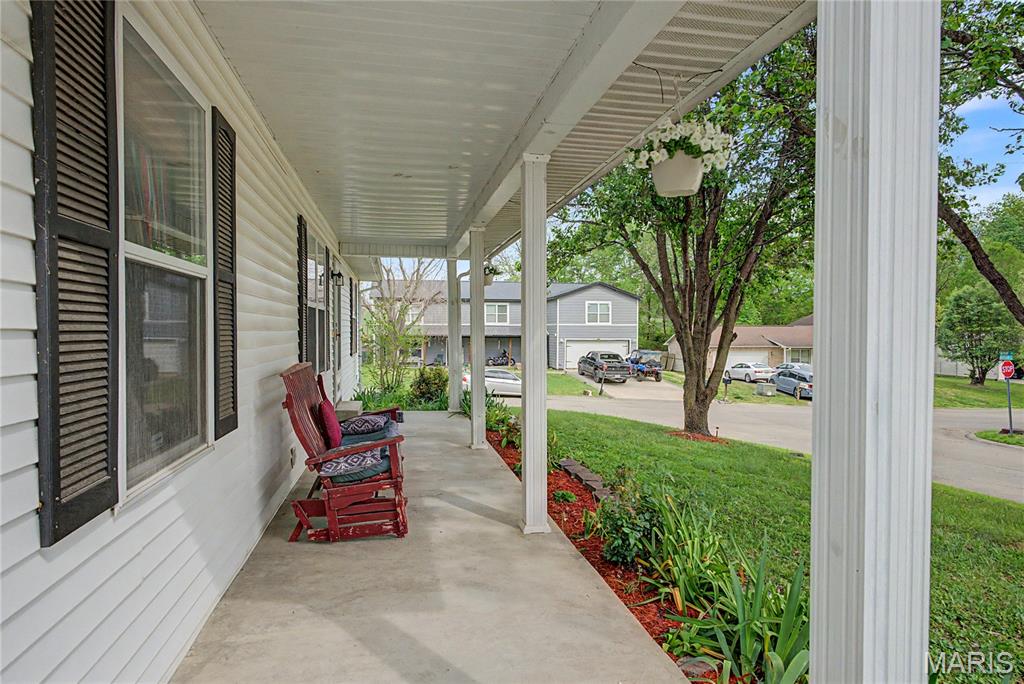 Hillcrest Manor - Residential