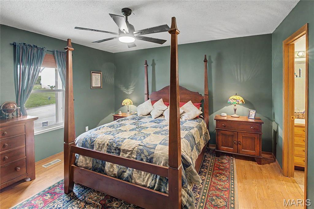 Hillcrest Manor - Residential