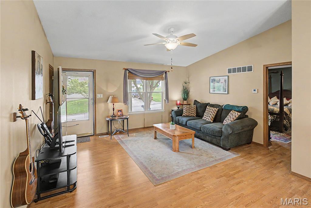 Hillcrest Manor - Residential