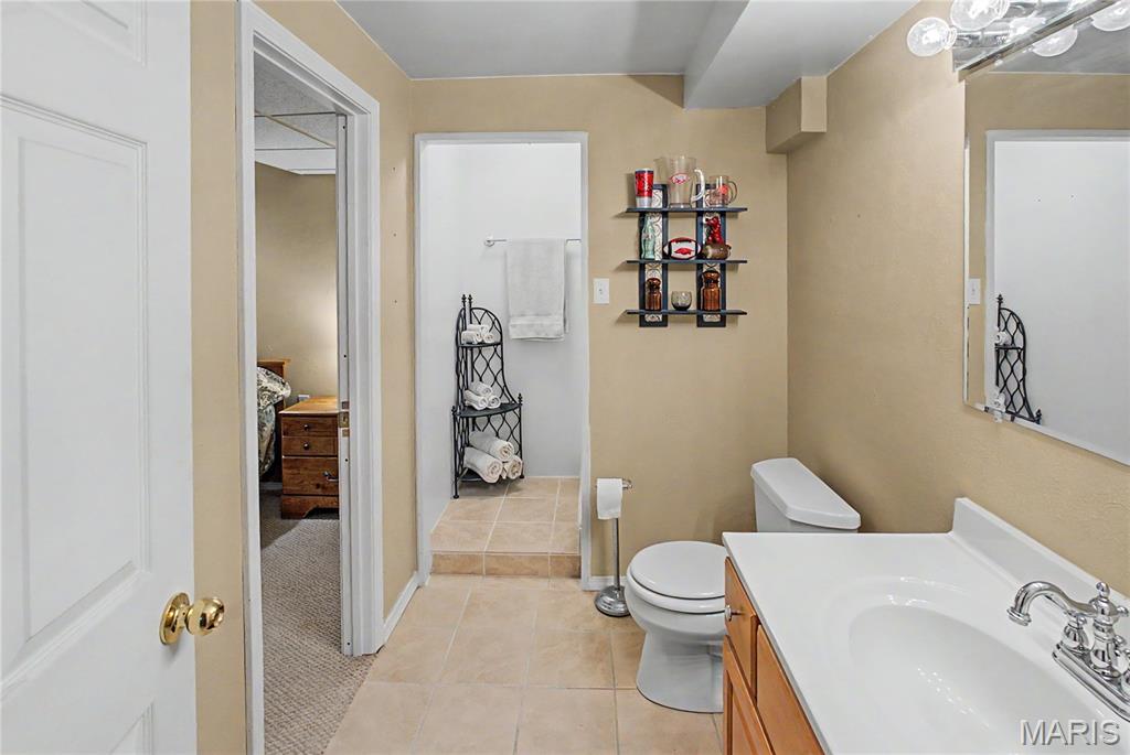 Hillcrest Manor - Residential