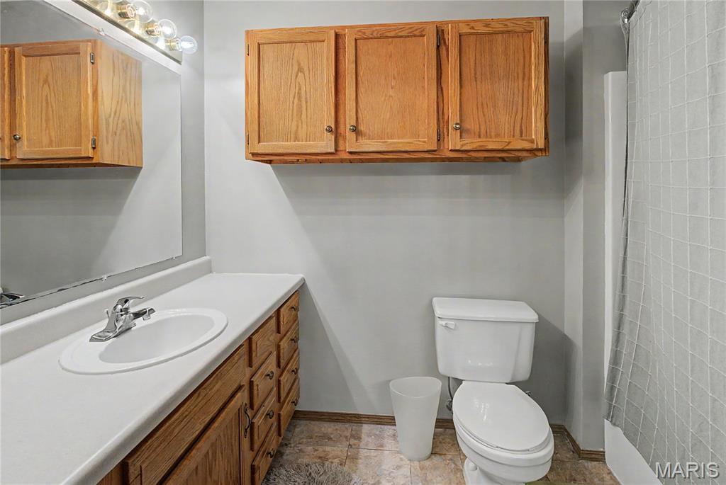 Hillcrest Manor - Residential