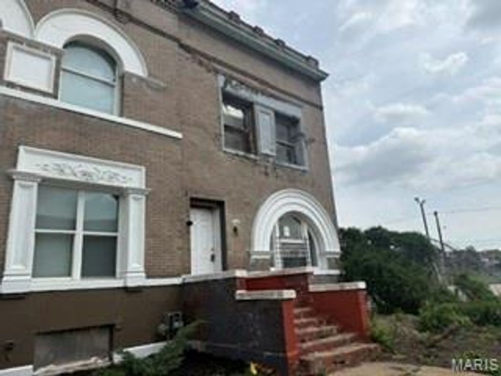 Photo of 5233 Cates Avenue, St Louis, MO 63108 (MLS # 26020398)