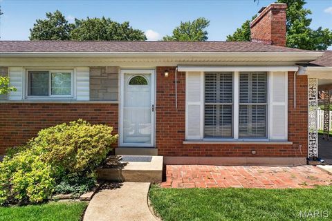Tiny photo for 9909 Chantenay Drive, St Louis, MO 63123 (MLS # 26029936)