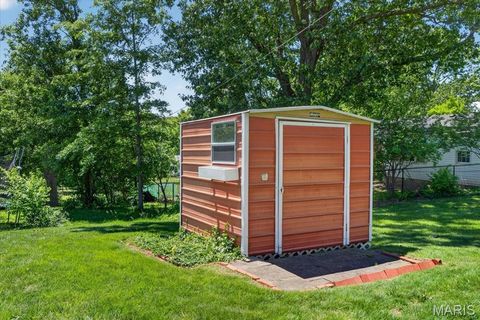 Tiny photo for 9909 Chantenay Drive, St Louis, MO 63123 (MLS # 26029936)
