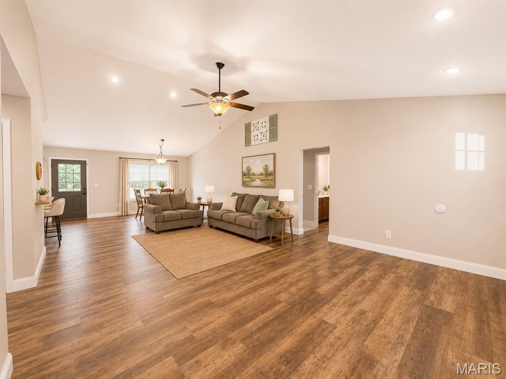 Photo of 3795 Wildwood Path, Poplar Bluff, MO 63901 (MLS # 26042442)