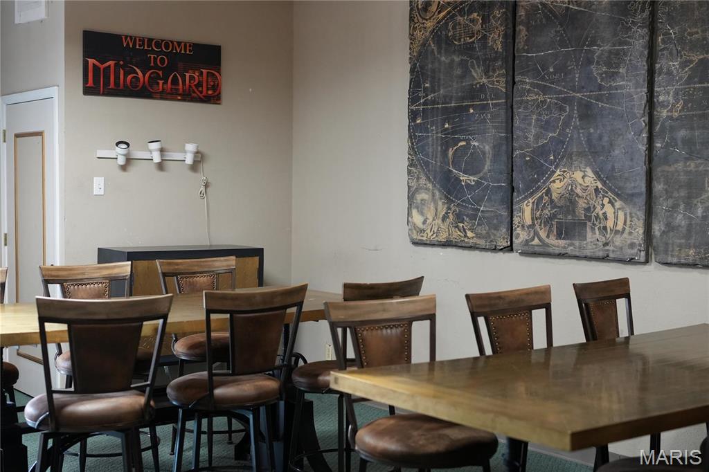 Lucas & Hunt Add - Commercial Sale