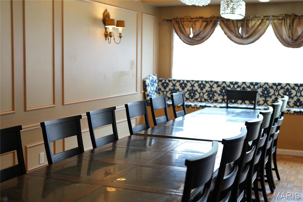 Lucas & Hunt Add - Commercial Sale