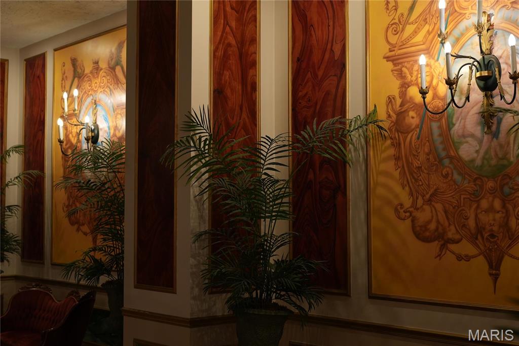 Lucas & Hunt Add - Commercial Sale