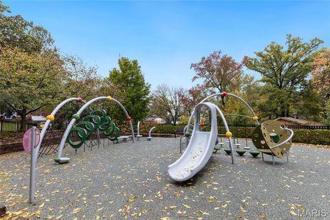 Tiny photo for 1133 N Harrison Avenue, Kirkwood, MO 63122 (MLS # 25056670)