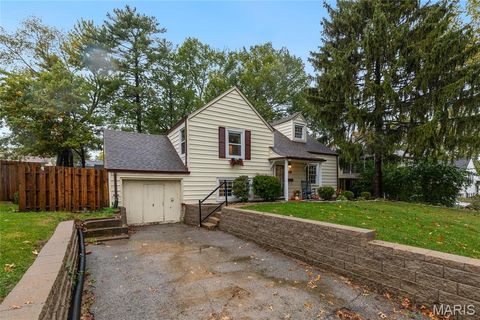 Tiny photo for 1133 N Harrison Avenue, Kirkwood, MO 63122 (MLS # 25056670)