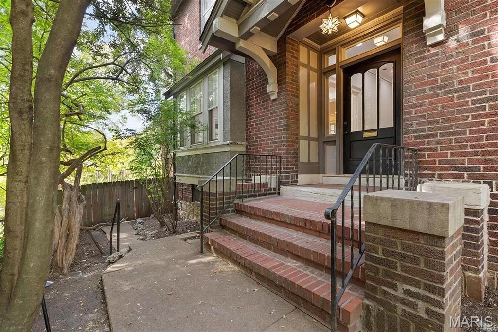 7118 Pershing Avenue