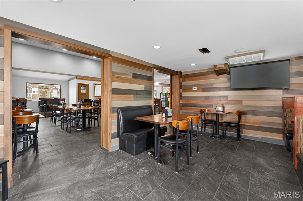 Gravois City Limits Park - Commercial Lease