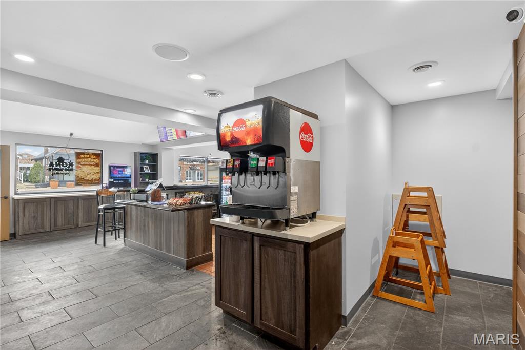 Gravois City Limits Park - Commercial Lease