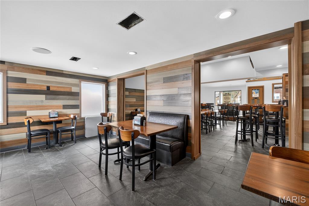 Gravois City Limits Park - Commercial Lease