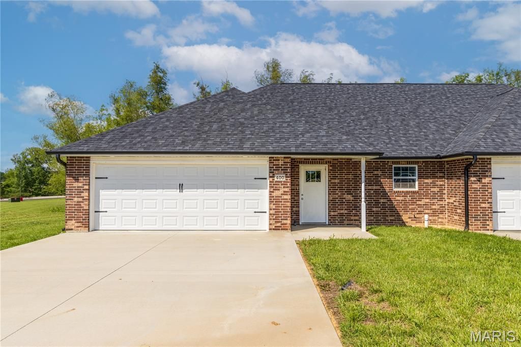Photo of 400 E Deerwood Drive, Jackson, MO 63755 (MLS # 26025596)