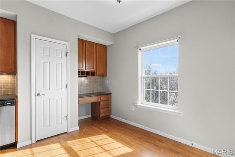 Tiny photo for 1 Monarch Trace Court #301, Chesterfield, MO 63017 (MLS # 26008311)