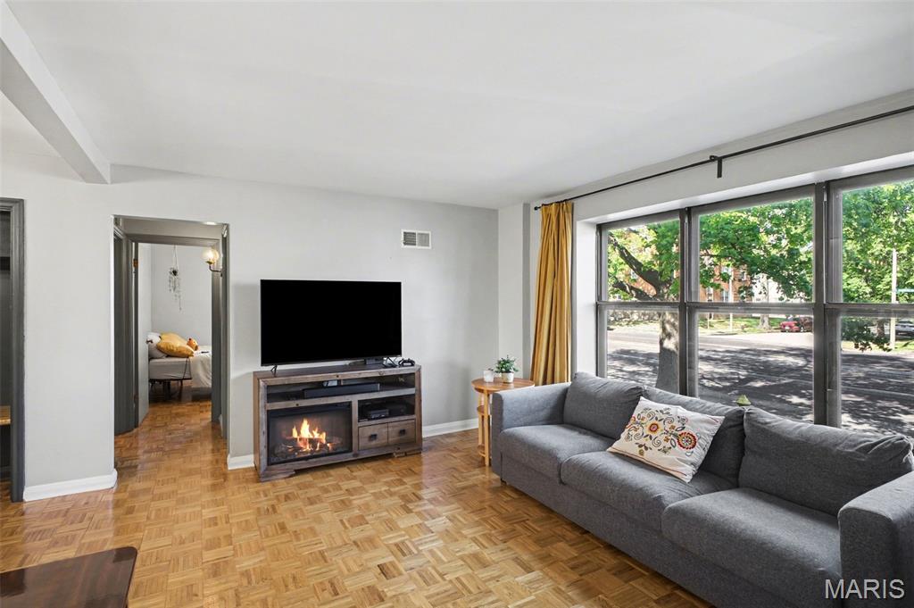 Jamieson Place Condos - Residential