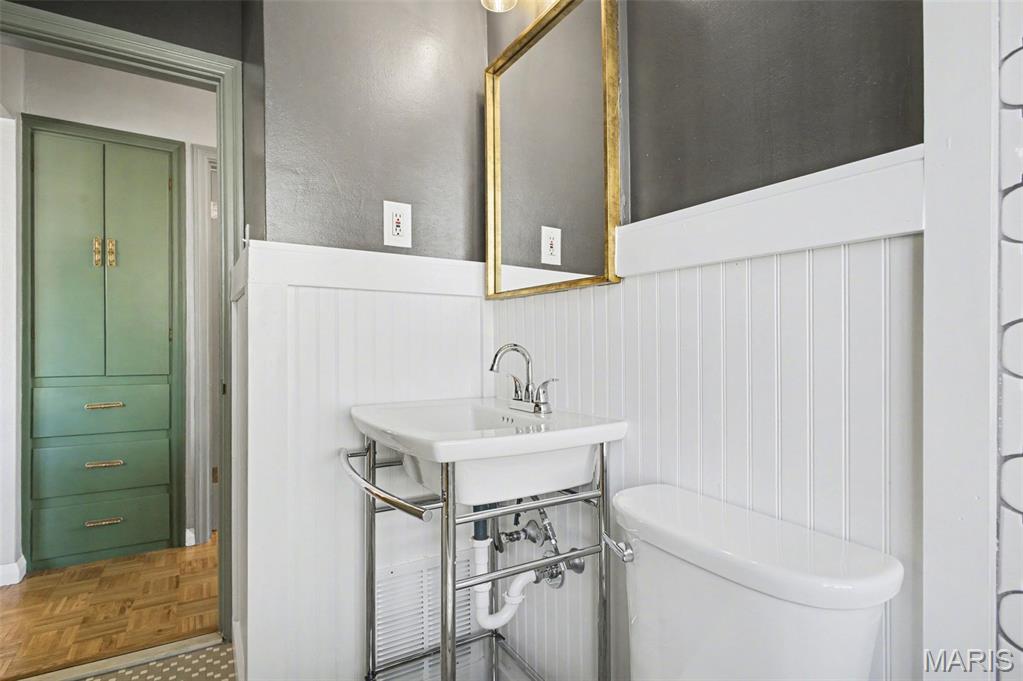 Jamieson Place Condos - Residential