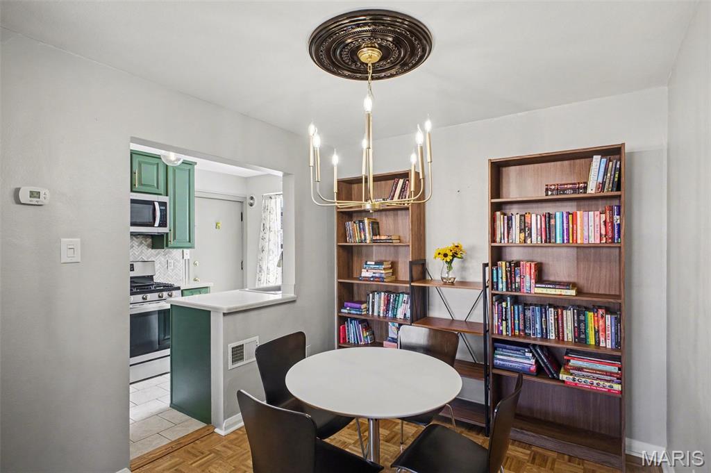 Jamieson Place Condos - Residential