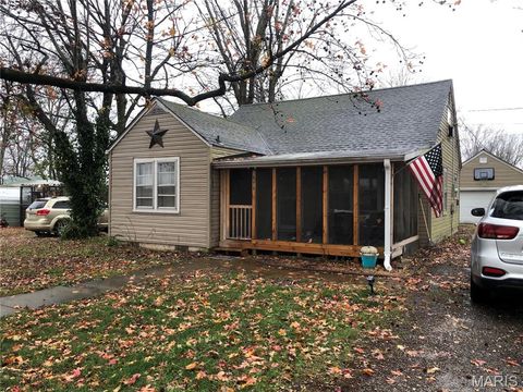 811 Evergreen Street St James MO 65559