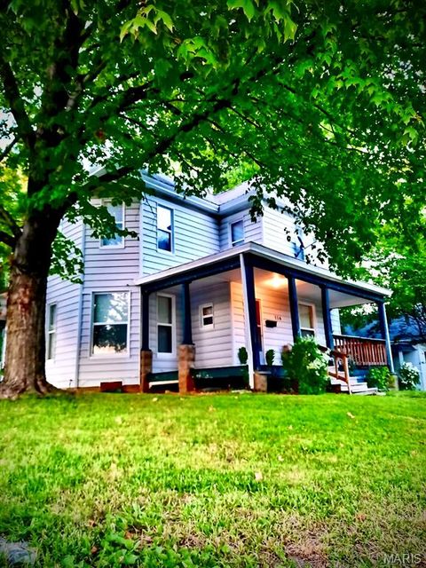 Photo of 116 E Ross Street, Palmyra, MO 63461 (MLS # 25080421)