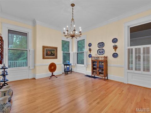 Tiny photo for 156 Gray Avenue, Webster Groves, MO 63119 (MLS # 25009847)