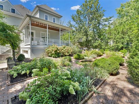 Tiny photo for 156 Gray Avenue, Webster Groves, MO 63119 (MLS # 25009847)