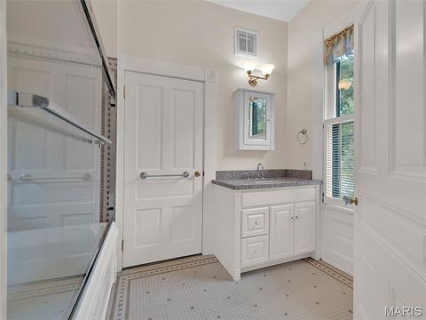 Tiny photo for 156 Gray Avenue, Webster Groves, MO 63119 (MLS # 25009847)