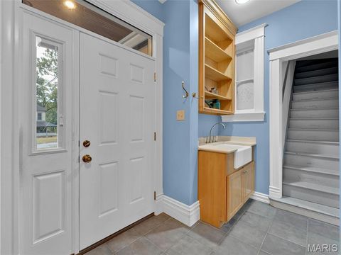 Tiny photo for 156 Gray Avenue, Webster Groves, MO 63119 (MLS # 25009847)