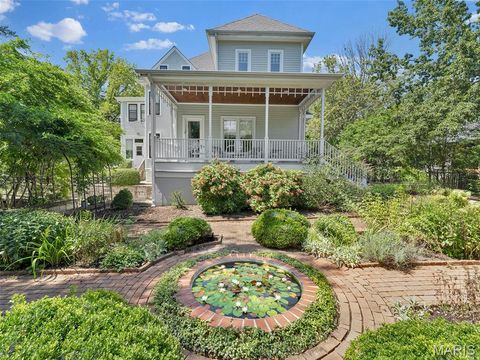 Tiny photo for 156 Gray Avenue, Webster Groves, MO 63119 (MLS # 25009847)