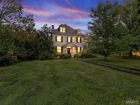 Tiny photo for 156 Gray Avenue, Webster Groves, MO 63119 (MLS # 25009847)