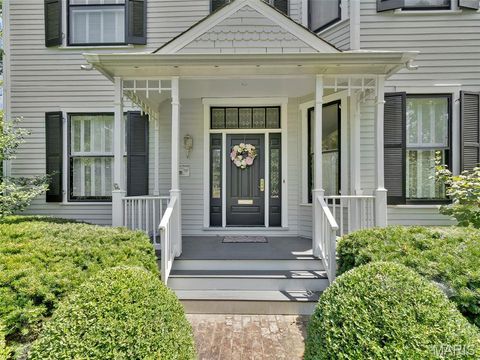 Tiny photo for 156 Gray Avenue, Webster Groves, MO 63119 (MLS # 25009847)