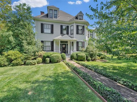 Tiny photo for 156 Gray Avenue, Webster Groves, MO 63119 (MLS # 25009847)