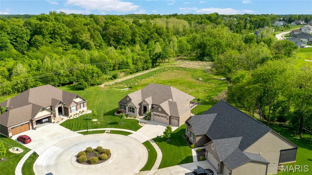 Photo of 9 Keeney Creek Court, OFallon, MO 63367 (MLS # 26026601)