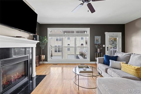 Tiny photo for 417 S Geyer Road #2, Kirkwood, MO 63122 (MLS # 25069381)