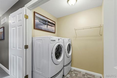 Tiny photo for 417 S Geyer Road #2, Kirkwood, MO 63122 (MLS # 25069381)