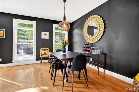 Tiny photo for 417 S Geyer Road #2, Kirkwood, MO 63122 (MLS # 25069381)